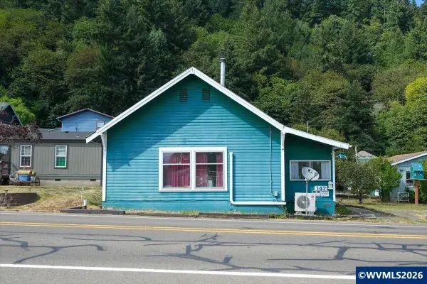 147 E Main St, Alsea, OR 97324