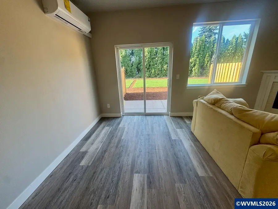 200  Gwinn St E, Monmouth, OR 97361 - #3