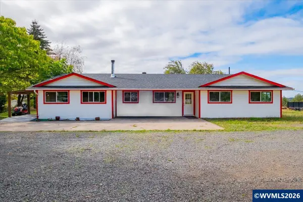 40200  Providence Dr, Scio, OR 97374