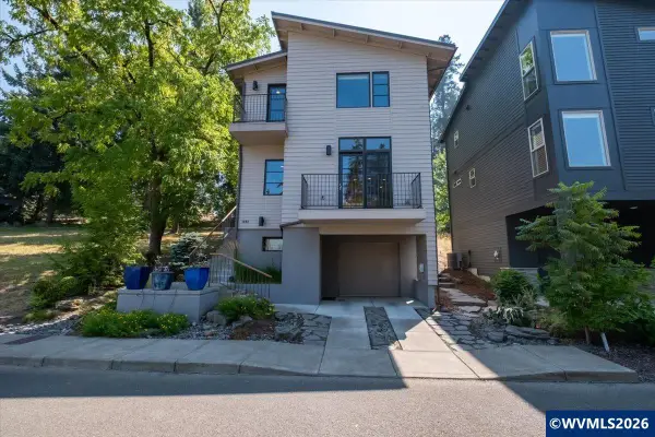 1892  Cousteau Lp SE, Salem, OR 97302