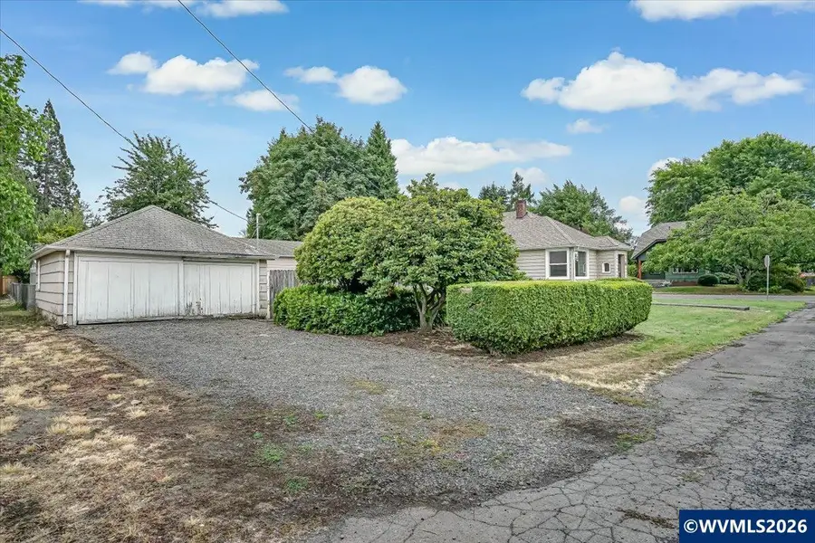 420 E Santiam St, Stayton, OR 97383 - #3