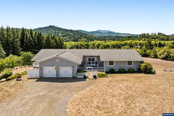 24312  Cardwell Hill Dr, Philomath, OR 97370