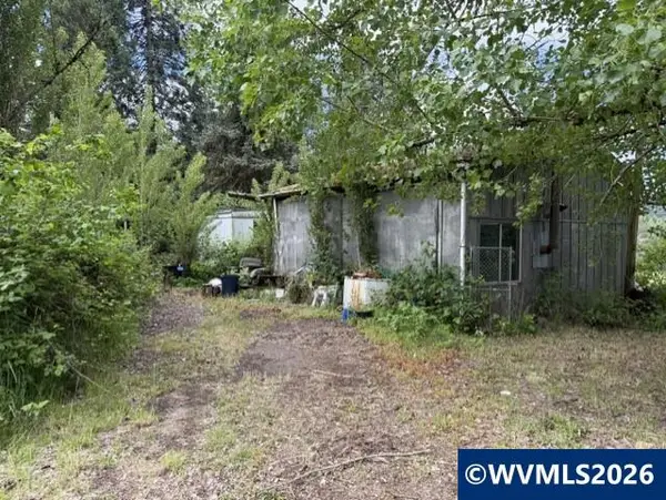 30040  Tolomei Ln, Lebanon, OR 97355