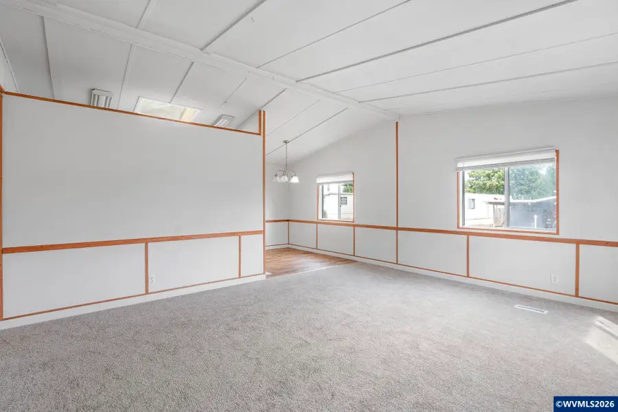 631 E Ellendale #207 Av, Dallas, OR 97338 - #2