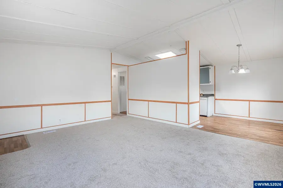 631 E Ellendale #207 Av, Dallas, OR 97338 - #3