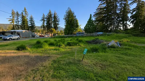 144  Fir St, Gates, OR 97346