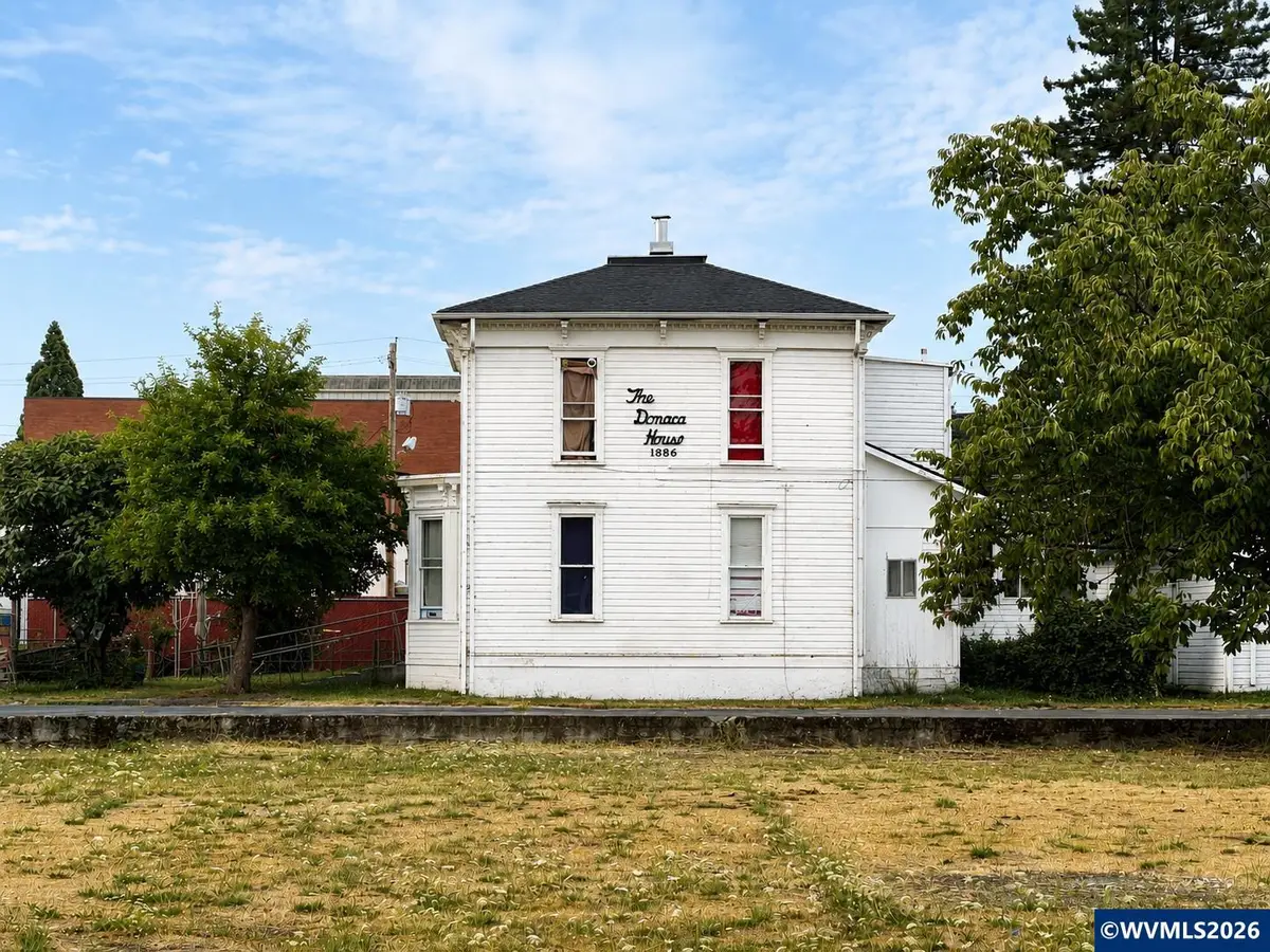 766 S 2nd St, Lebanon, OR 97355 - #1