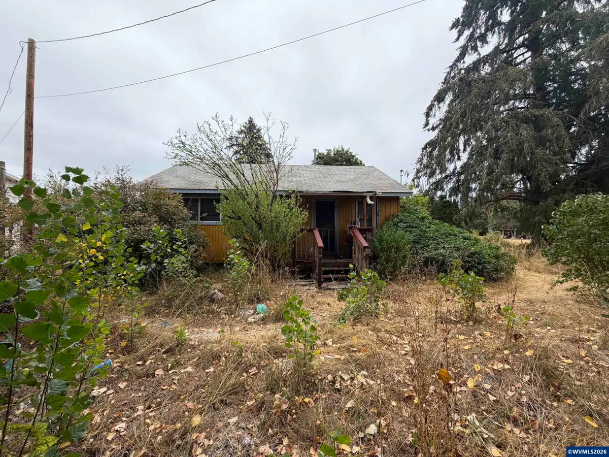 1074 N River Dr, Sweet Home, OR 97386 - #1