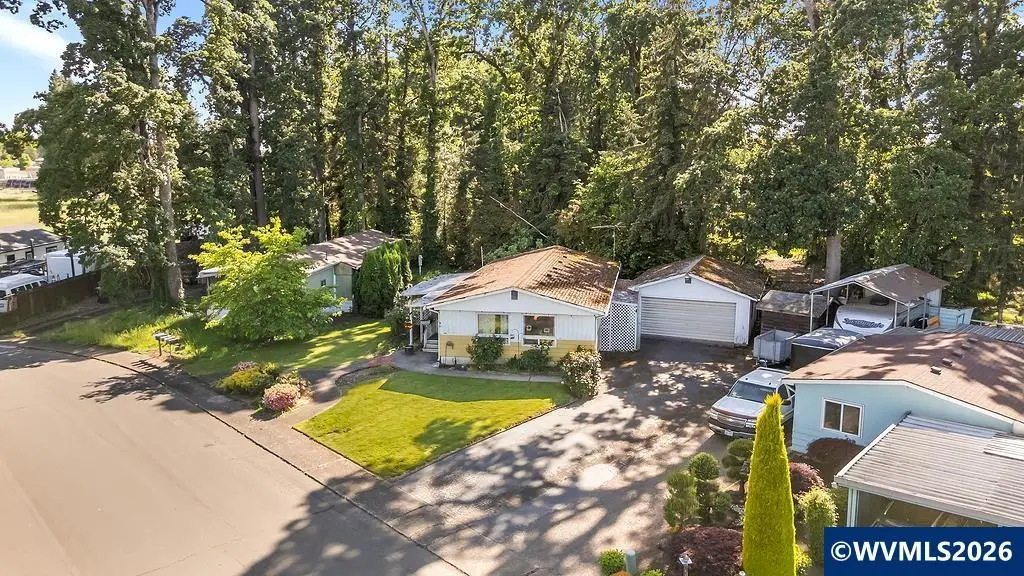 11847  Chateau Dr NE, Woodburn, OR 97071 - #1