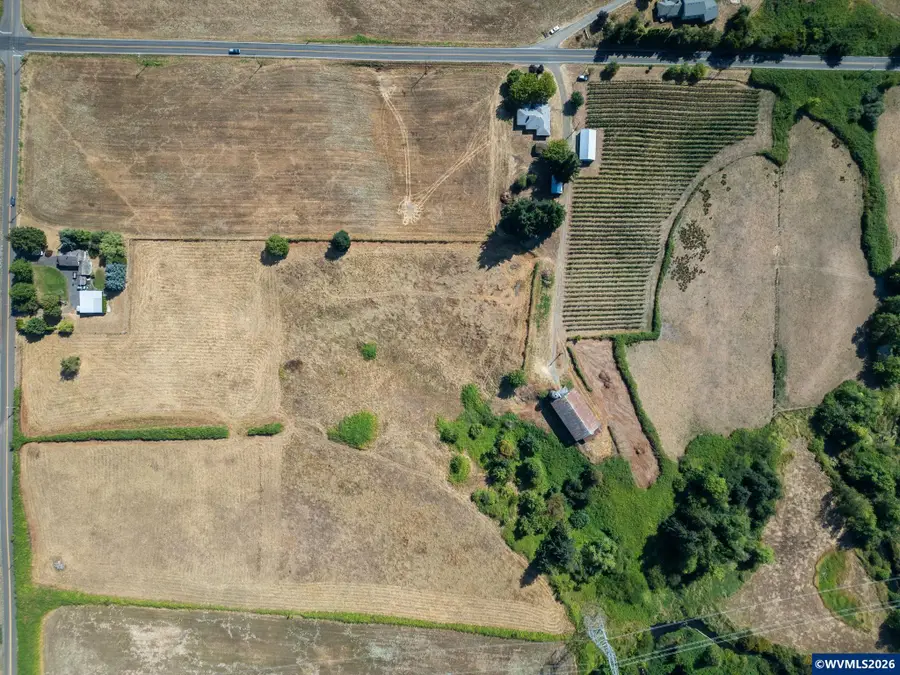 31183 S Barlow Rd, Hubbard, OR 97032 - #2