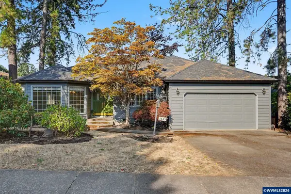 1635  Cinnamon Hill Dr SE, Salem, OR 97306