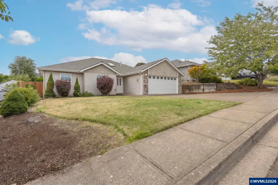 1169 SW Birch St, Dallas, OR 97338 - #2