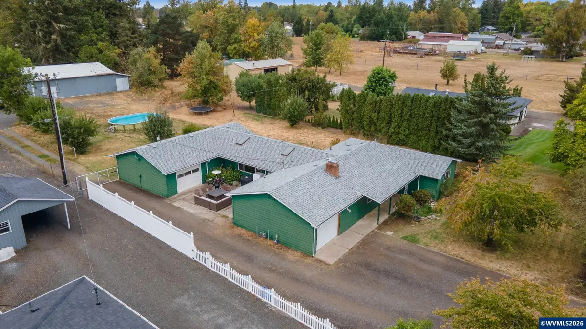 880  Hillview Dr, Lebanon, OR 97355 - #1