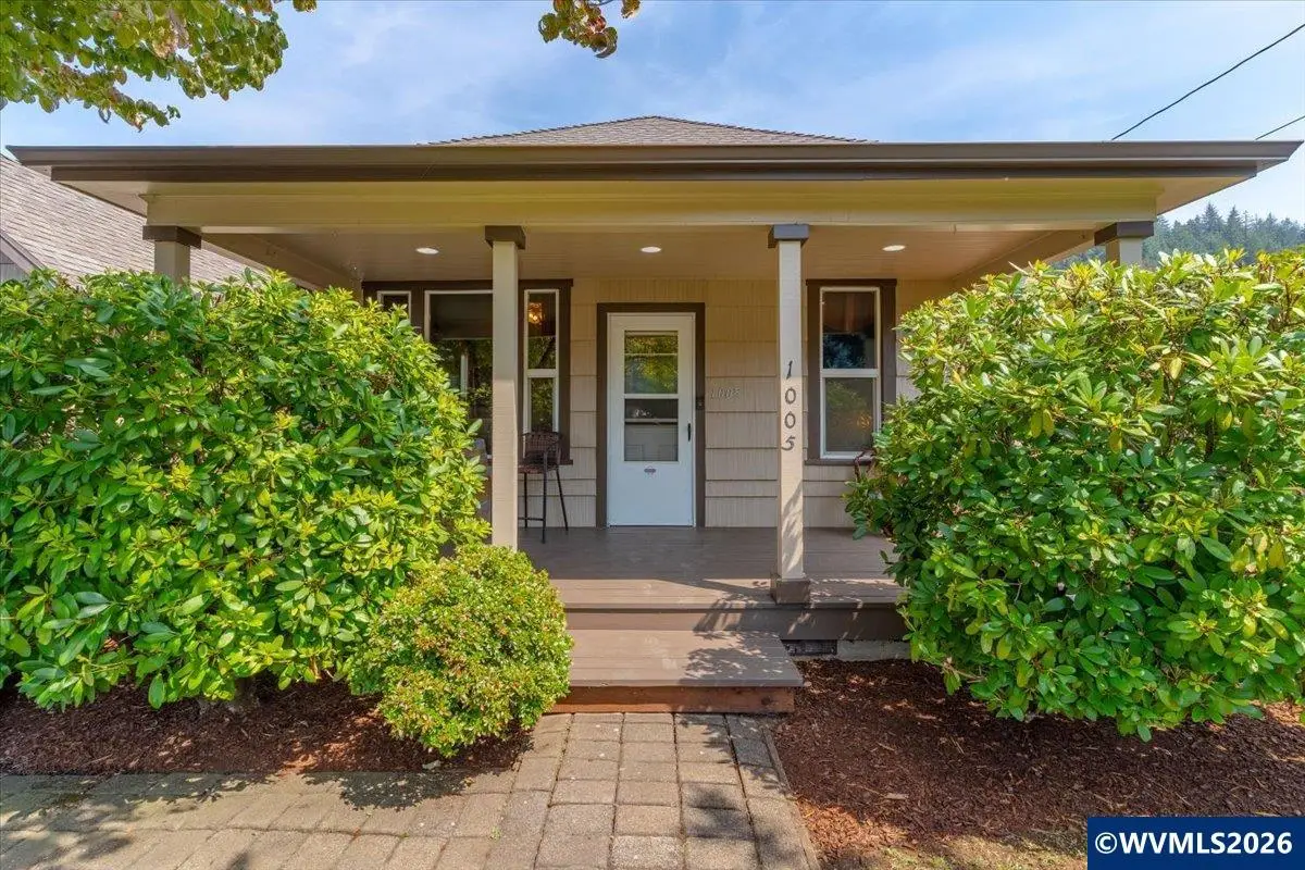 1005 S Water St, Silverton, OR 97381 - #1