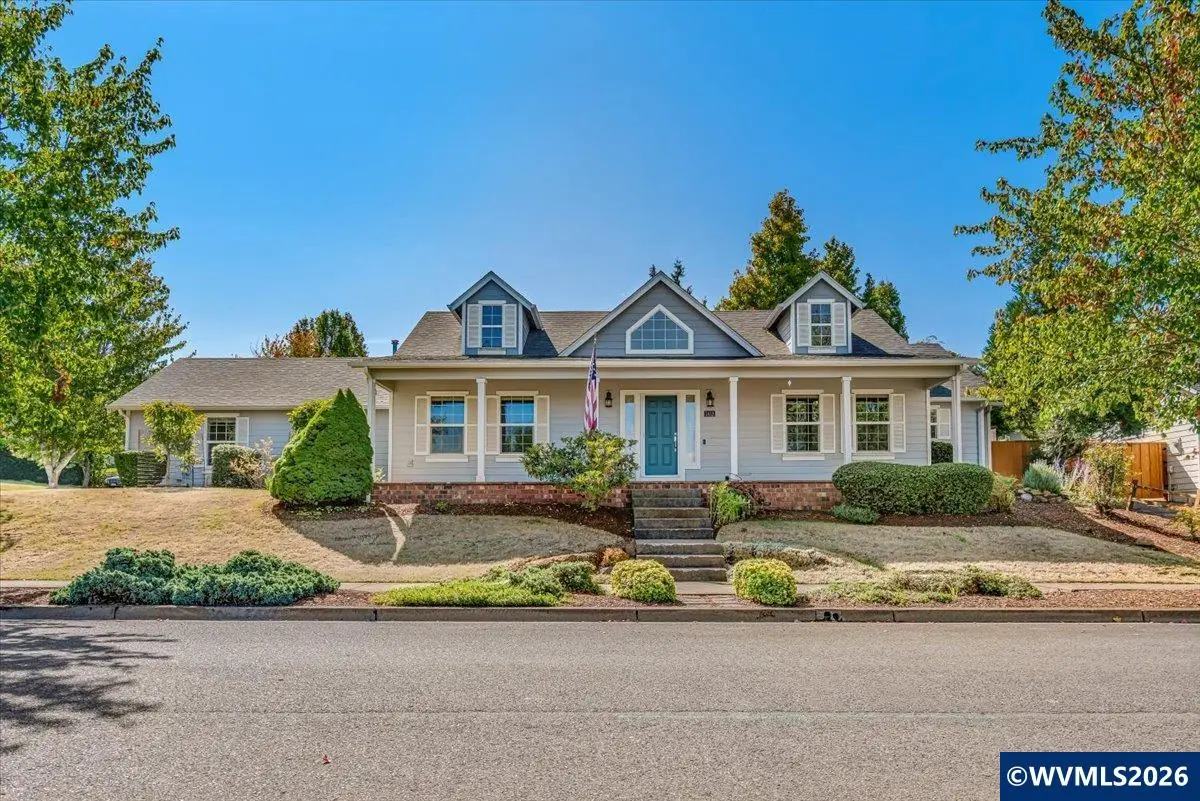 1412  Crestview Dr, Silverton, OR 97381 - #1