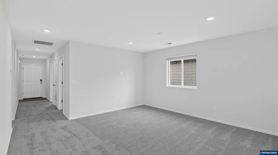 686  Minnesota St, Lebanon, OR 97355 - #3