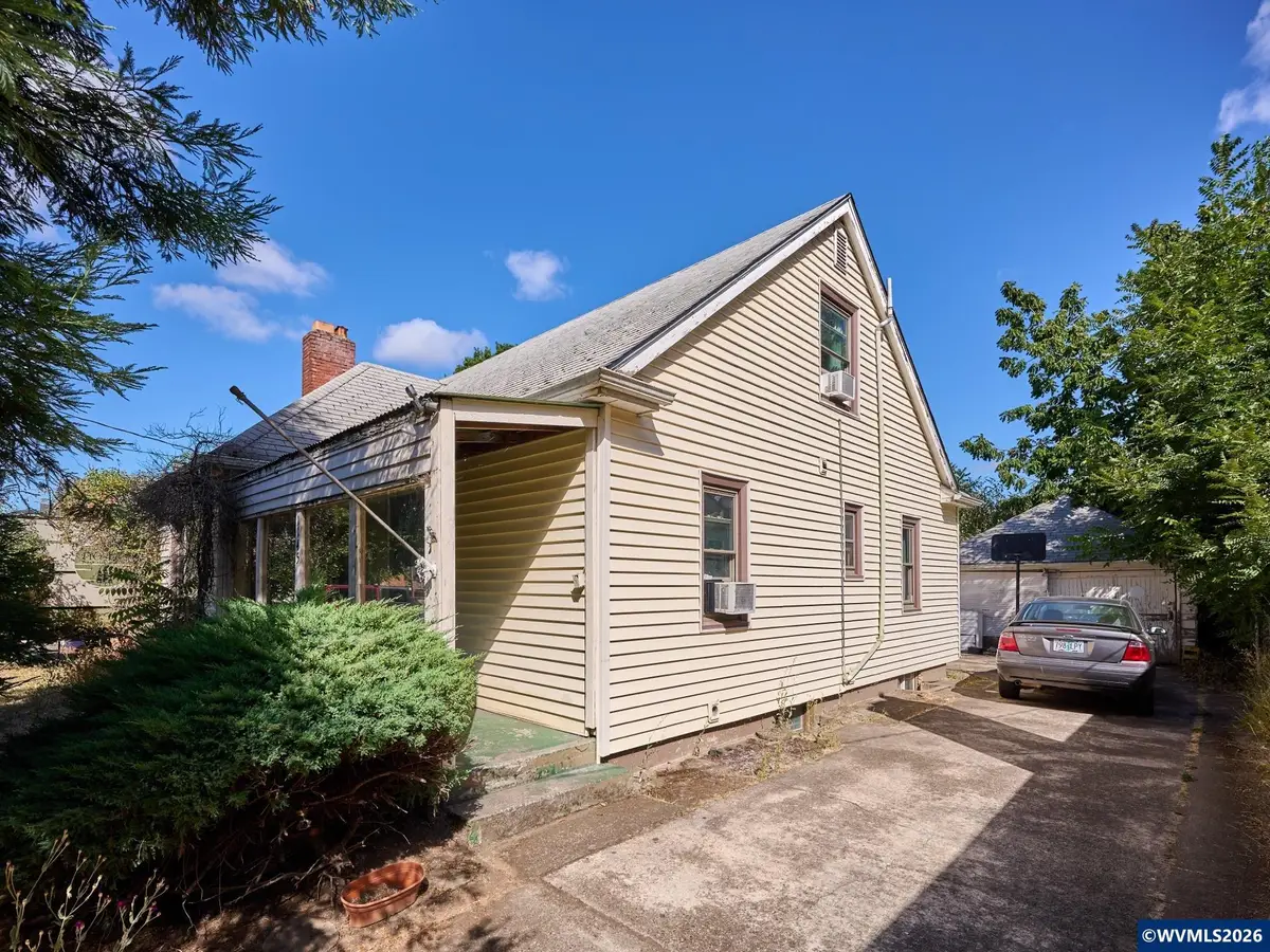 1145  Columbia St NE, Salem, OR 97301 - #1