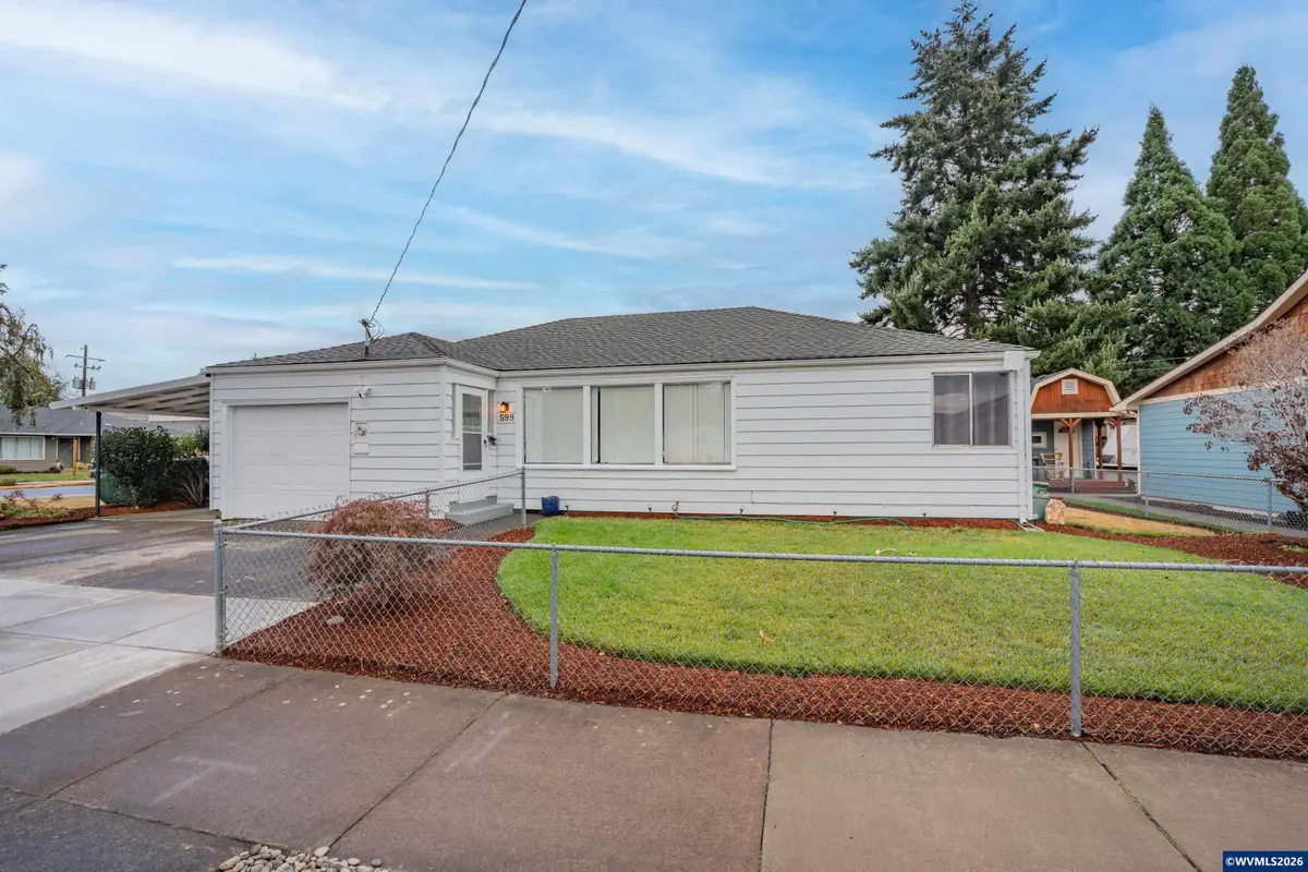 599  E St, Lebanon, OR 97355 - #1