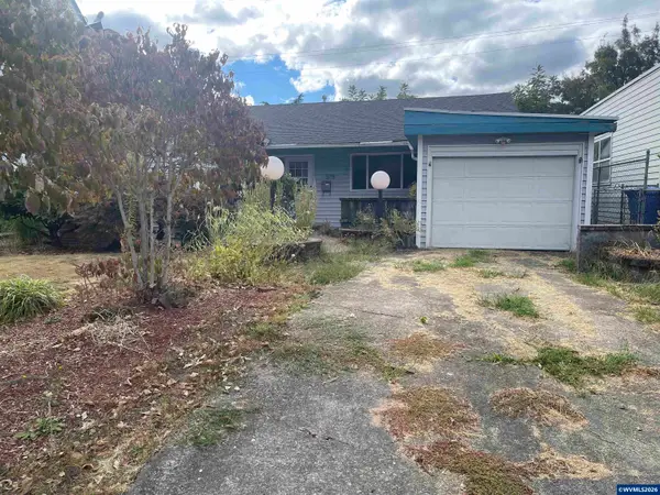 575  23rd St NE, Salem, OR 97301