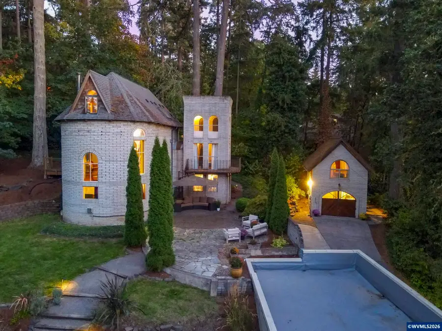 1820 E 28th Av, Eugene, OR 97403 - #3