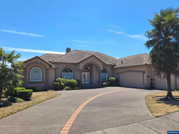 740  Hazeltine Av SE, Salem, OR 97306