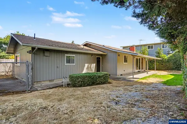 163  College (A) St NW, Monmouth, OR 97361