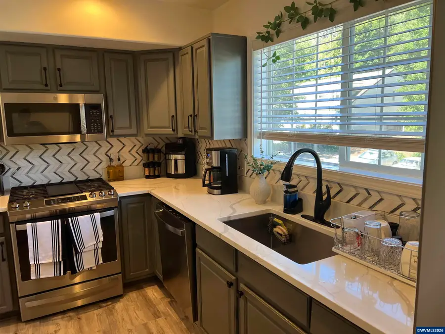 2367-2371 NW Hummingbird Dr, Corvallis, OR 97330 - #2