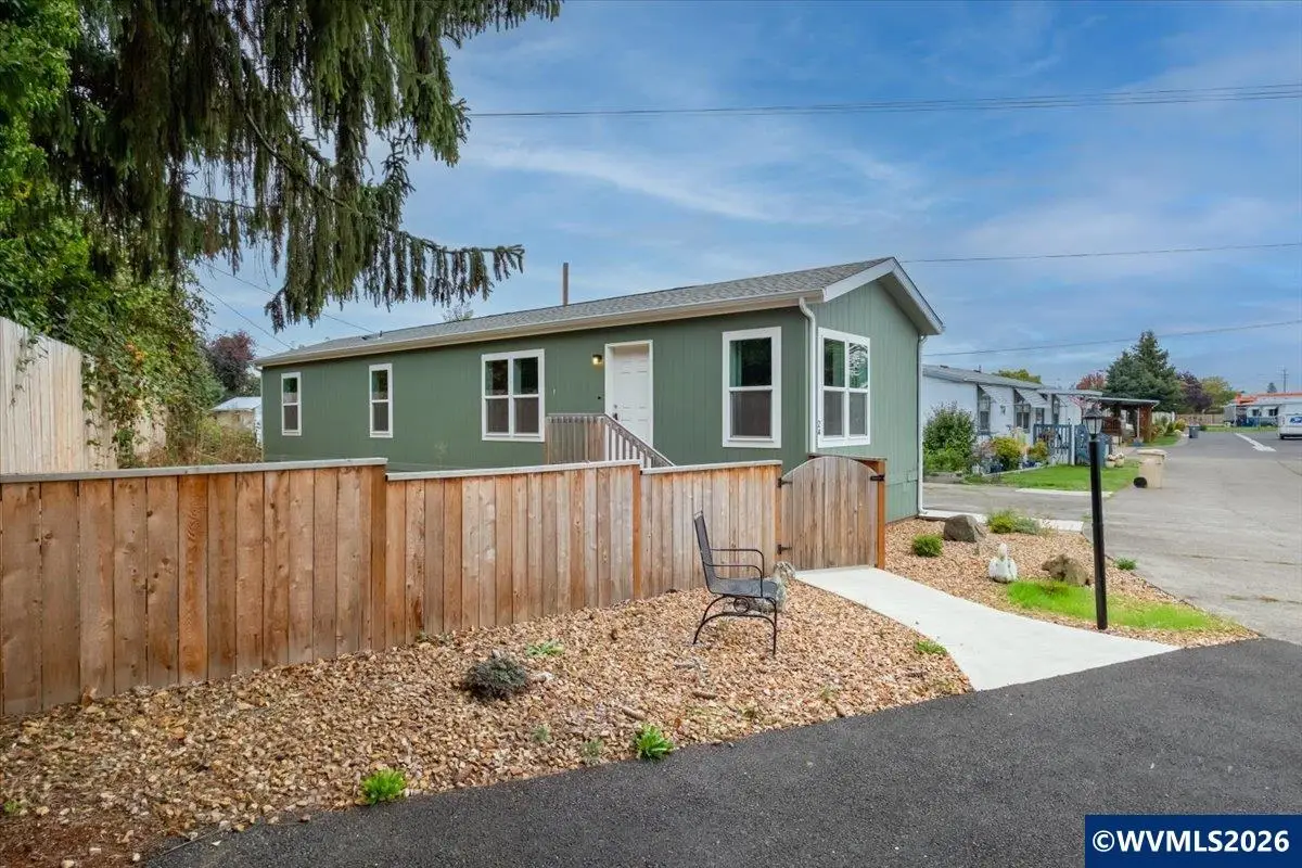 204  Cascade #24 Dr, Lebanon, OR 97355 - #1