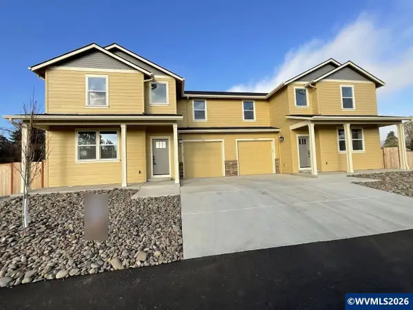 196 & 198 SE Lacreole Dr, Dallas, OR 97338