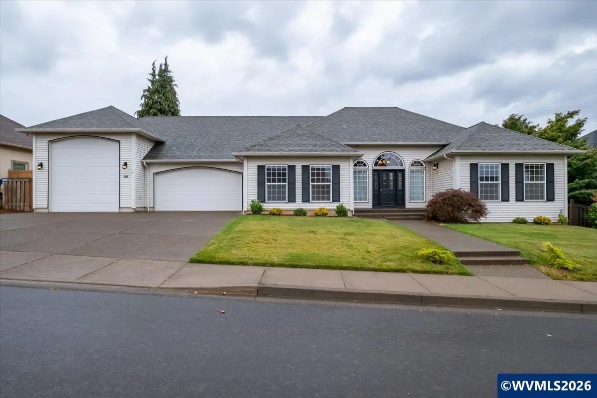 432 NW Heather Av, Sublimity, OR 97385 - #1