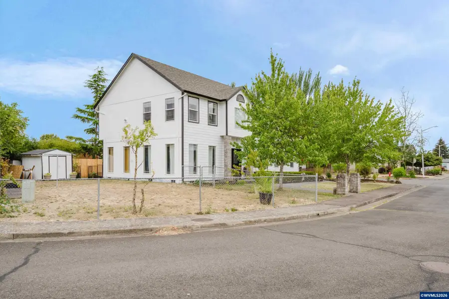 401 NE Faulconer St, Sheridan, OR 97378 - #3