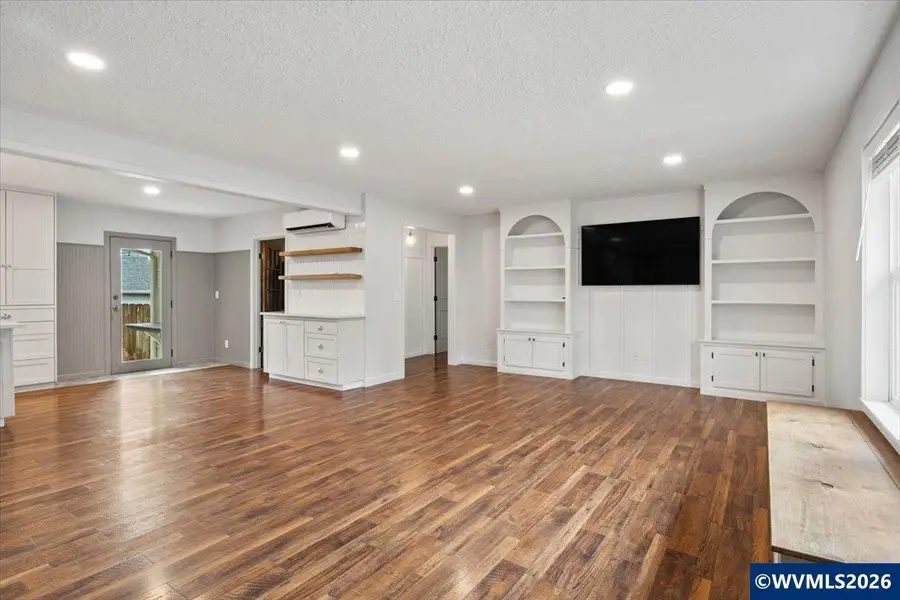 1491 SW 10th St, Dallas, OR 97338 - #2