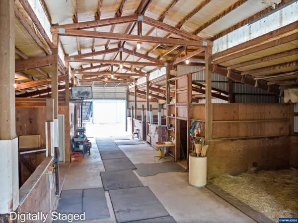 42174  Fish Hatchery Dr, Scio, OR 97374