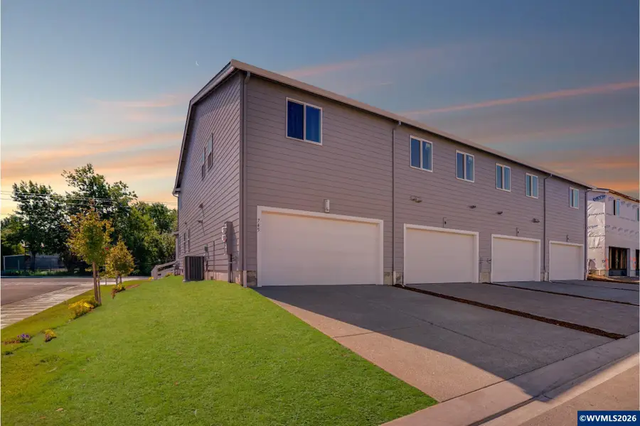 839  Kirksey St, Woodburn, OR 97071 - #2