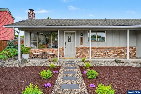 722  Harmony St, Lebanon, OR 97355