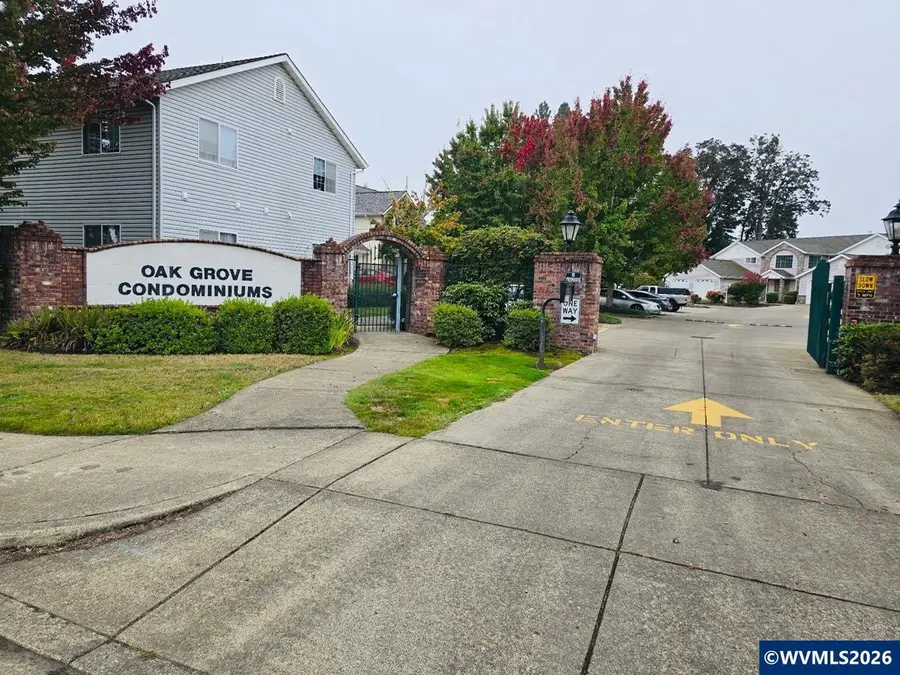 74  Weldwood Dr, Lebanon, OR 97355 - #3
