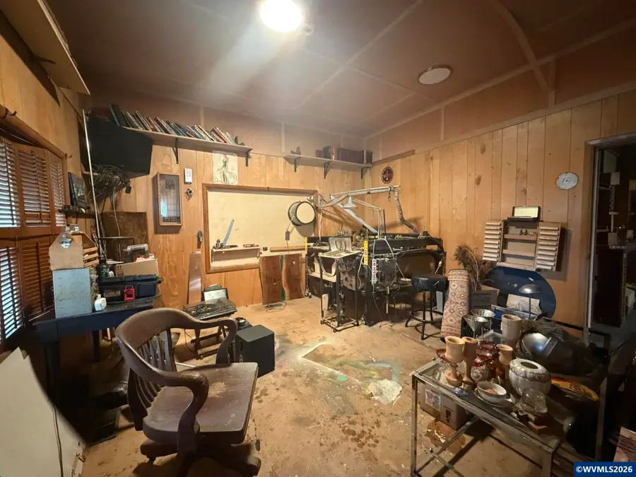 732 S Water St, Silverton, OR 97381 - #3