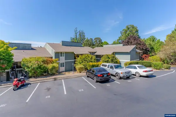 2048 NE Highway 99W Hwy, McMinnville, OR 97128