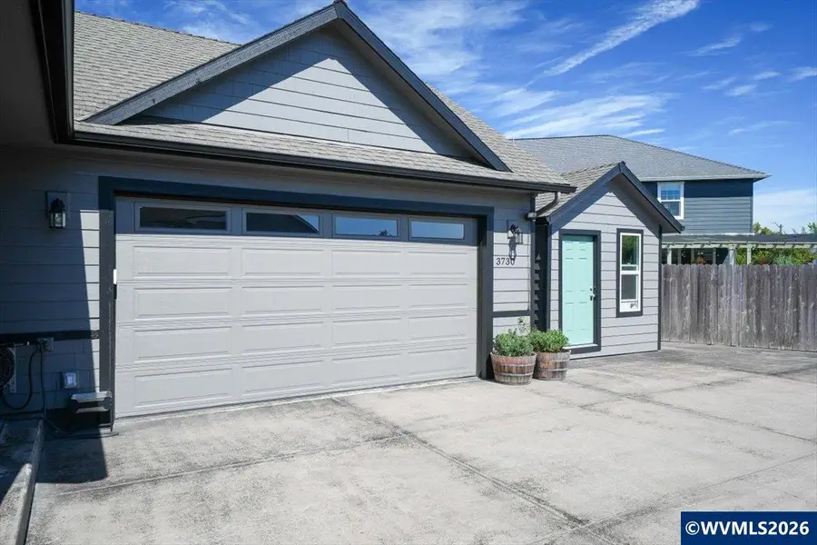 3730  Hemlock Pl SE, Albany, OR 97322 - #2