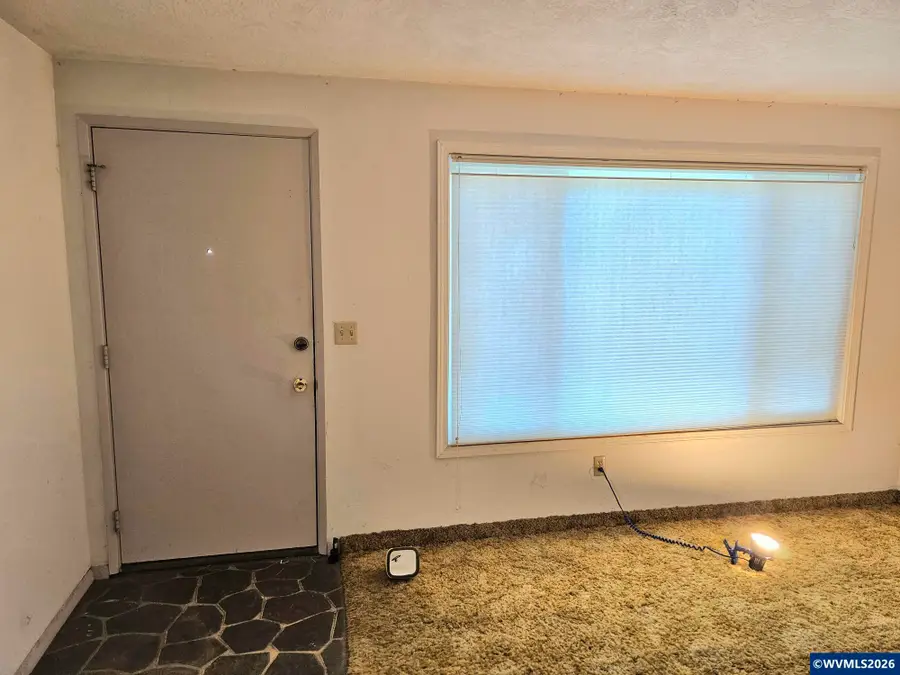 1090  Sharon Lp SE, Salem, OR 97306 - #2
