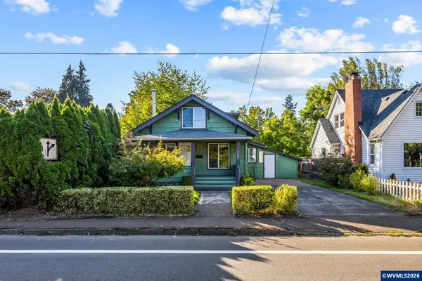 955  17th St NE, Salem, OR 97301