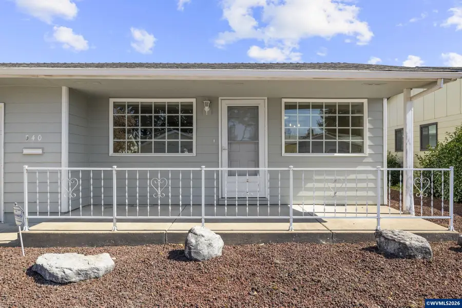 540 W Clackamas Cir, Woodburn, OR 97071 - #3