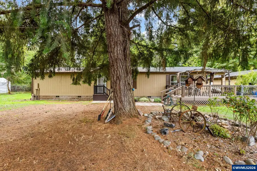 1606  11th St, Sweet Home, OR 97386 - #2