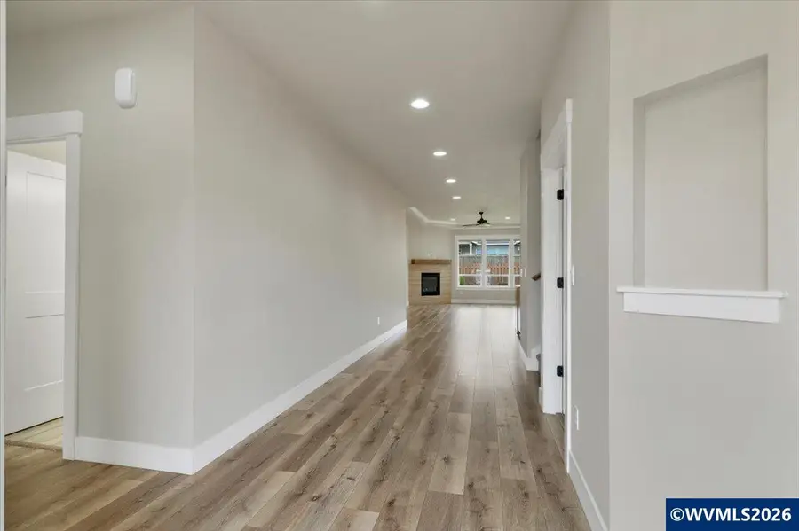 521 NE Aspen St, Sublimity, OR 97385 - #3