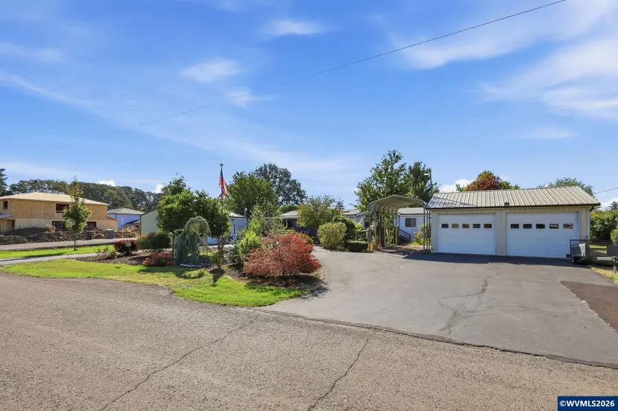 820  Kees St, Lebanon, OR 97355 - #2