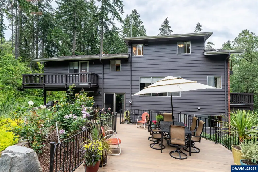 27828  Gibralter Lp, Eugene, OR 97405 - #2