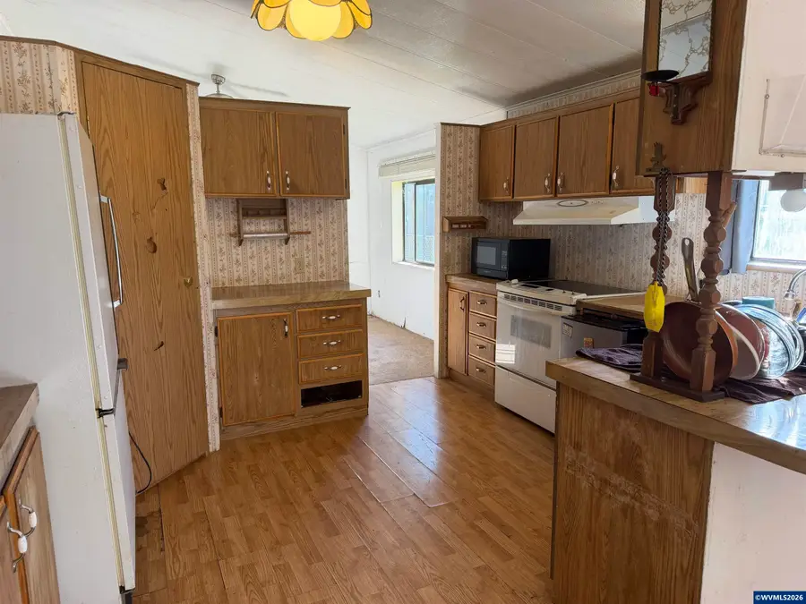 1901  Kalmia St, Sweet Home, OR 97386 - #3