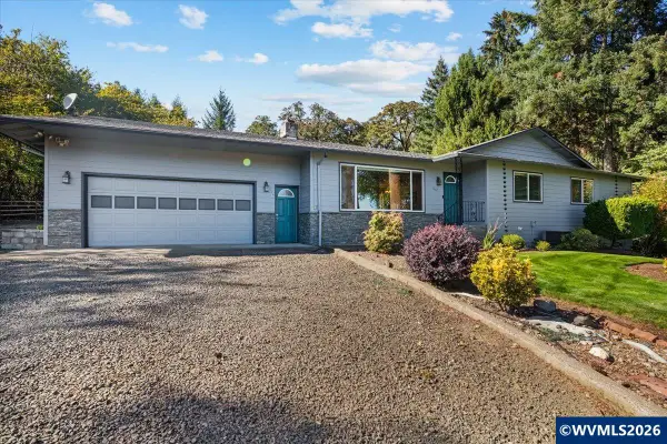 1665  Perrydale Rd, Dallas, OR 97338