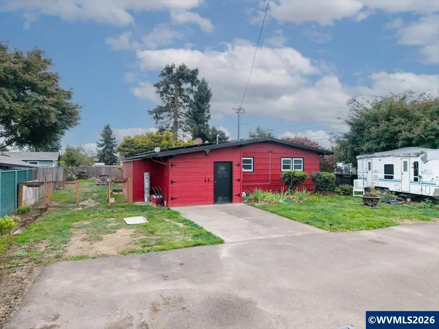 404  36th Av NE, Salem, OR 97301 - #2