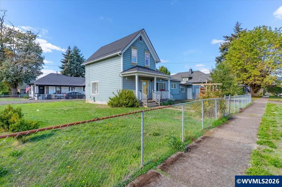 991 SE Lyle St, Dallas, OR 97338 - #2